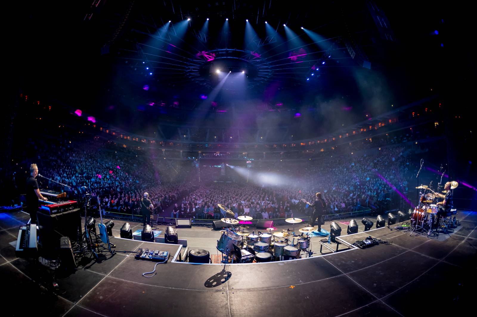 Olympic slavil v O2 areně Rockové Vánoce, pozval si Martu Jandovou, Dymytry i Petra Koláře