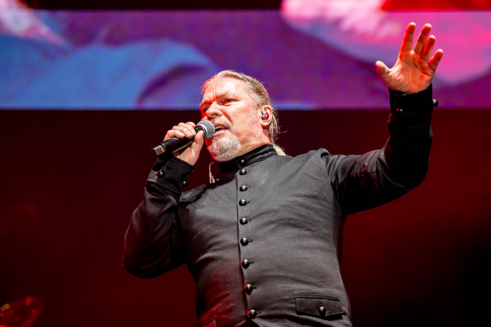 Olympic slavil v O2 areně Rockové Vánoce, pozval si Martu Jandovou, Dymytry i Petra Koláře