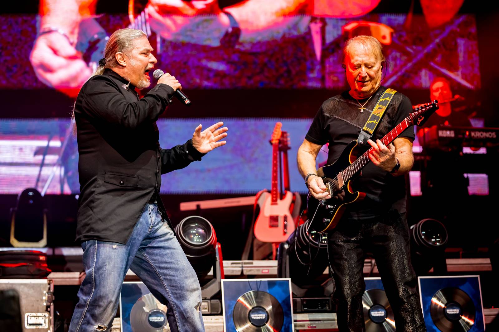 Olympic slavil v O2 areně Rockové Vánoce, pozval si Martu Jandovou, Dymytry i Petra Koláře