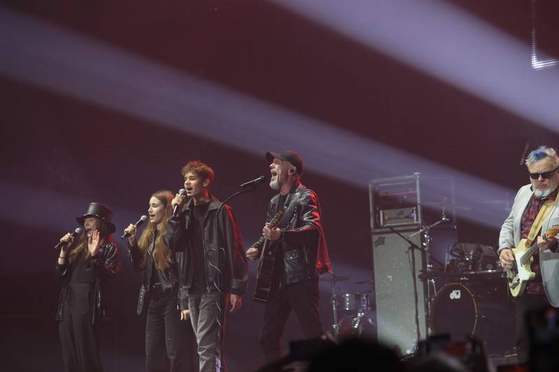 Oslavy čtyřicátin Lucie se přesunuly do Brna. Jejími hosty byli Michal Pavlíček, Michael Kocáb i Lenny