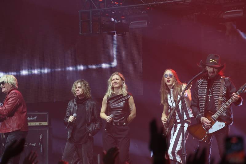 Oslavy čtyřicátin Lucie se přesunuly do Brna. Jejími hosty byli Michal Pavlíček, Michael Kocáb i Lenny