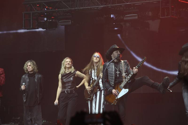 Oslavy čtyřicátin Lucie se přesunuly do Brna. Jejími hosty byli Michal Pavlíček, Michael Kocáb i Lenny