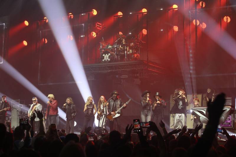 Oslavy čtyřicátin Lucie se přesunuly do Brna. Jejími hosty byli Michal Pavlíček, Michael Kocáb i Lenny