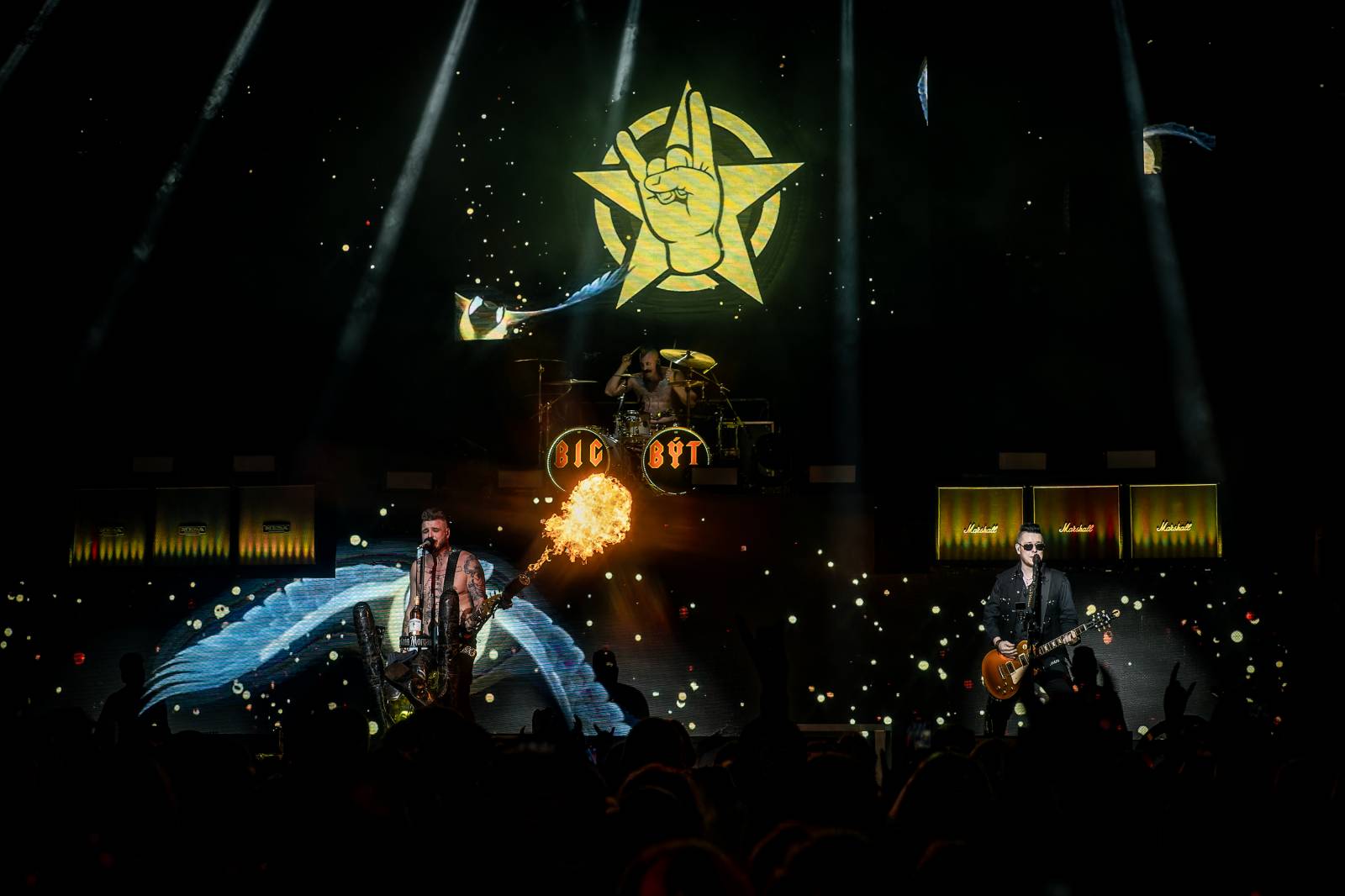 Rybičky 48 vyprodaly Forum Karlín. Nové album jim křtil Ota Váňa z Kabátu