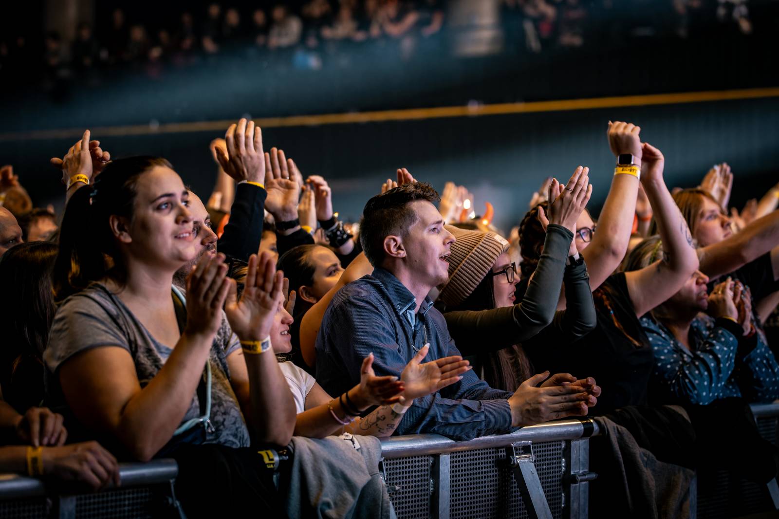 Rybičky 48 vyprodaly Forum Karlín. Nové album jim křtil Ota Váňa z Kabátu