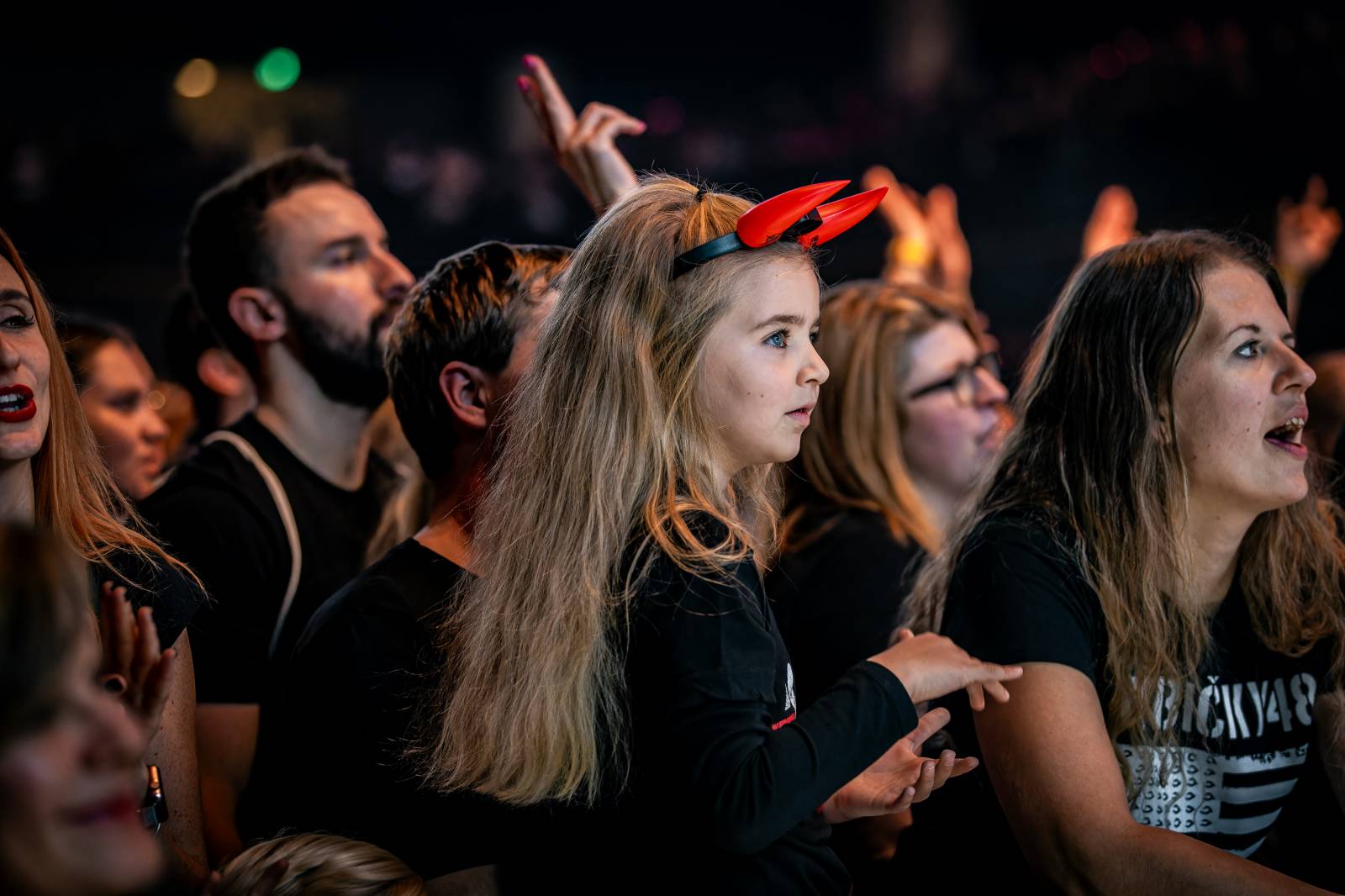 Rybičky 48 vyprodaly Forum Karlín. Nové album jim křtil Ota Váňa z Kabátu