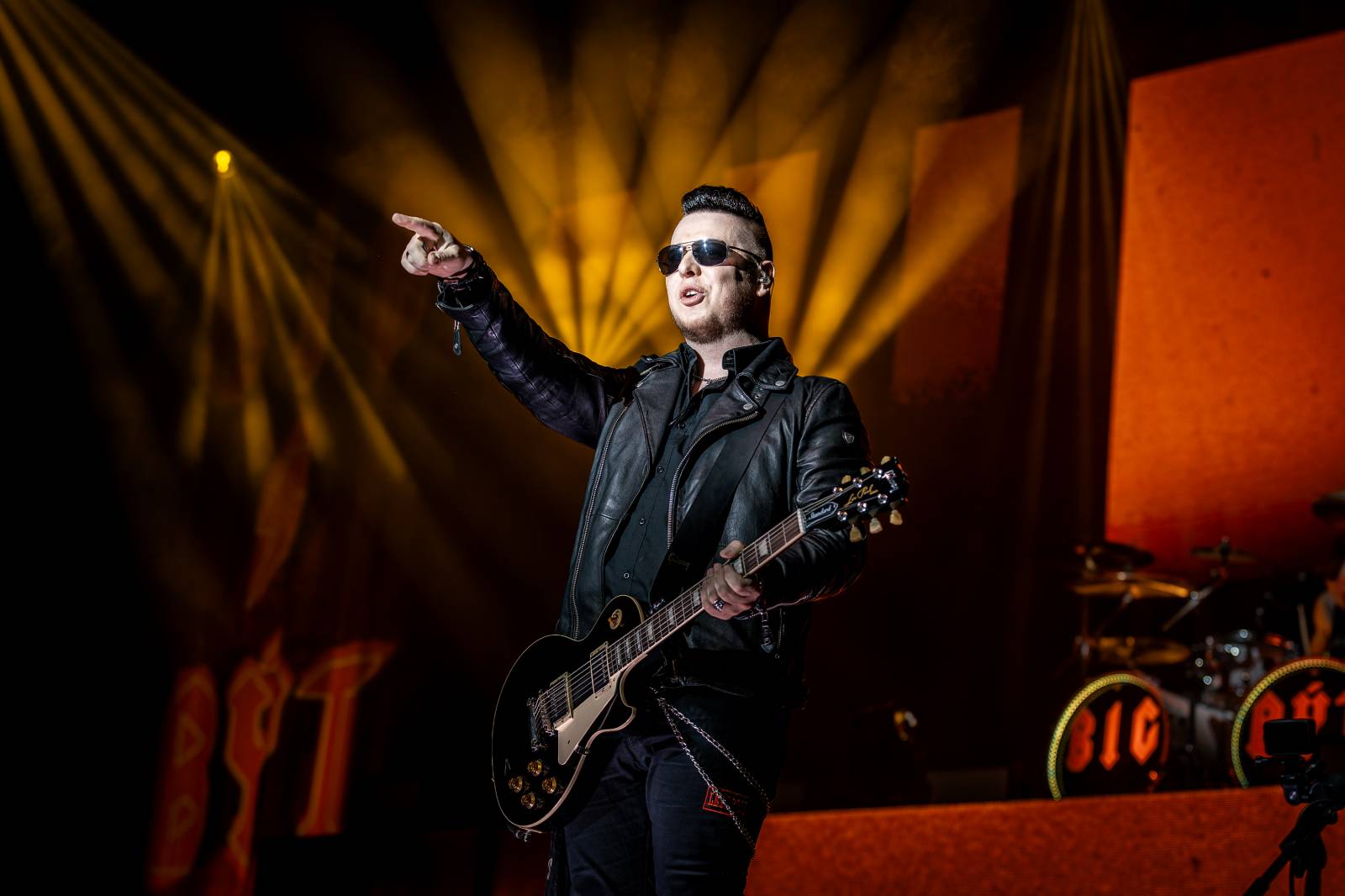 Rybičky 48 vyprodaly Forum Karlín. Nové album jim křtil Ota Váňa z Kabátu