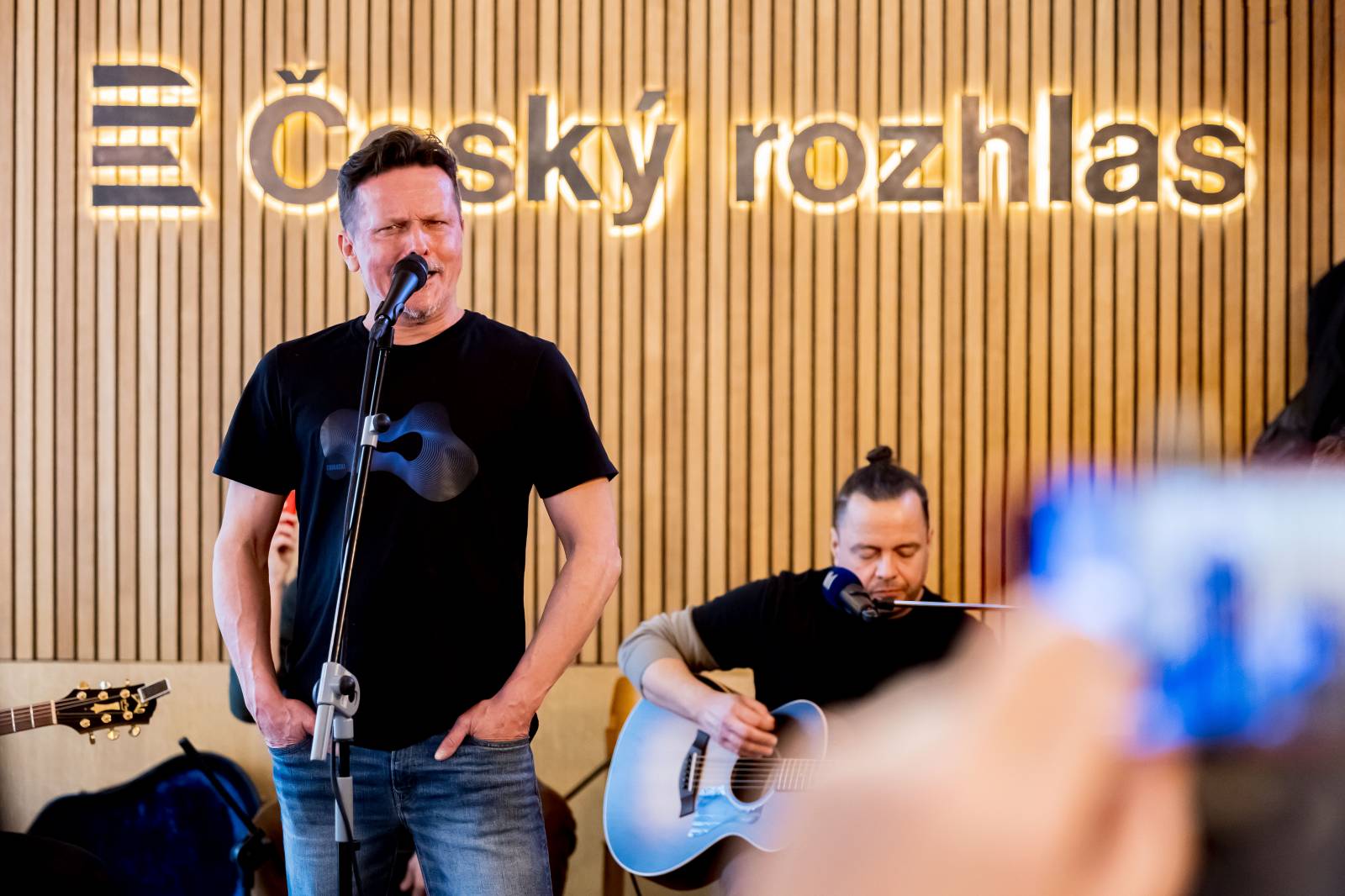 Chinaski udělali tečku za oslavami třiceti let. Na tiskové konferenci oznámili nové album i turné