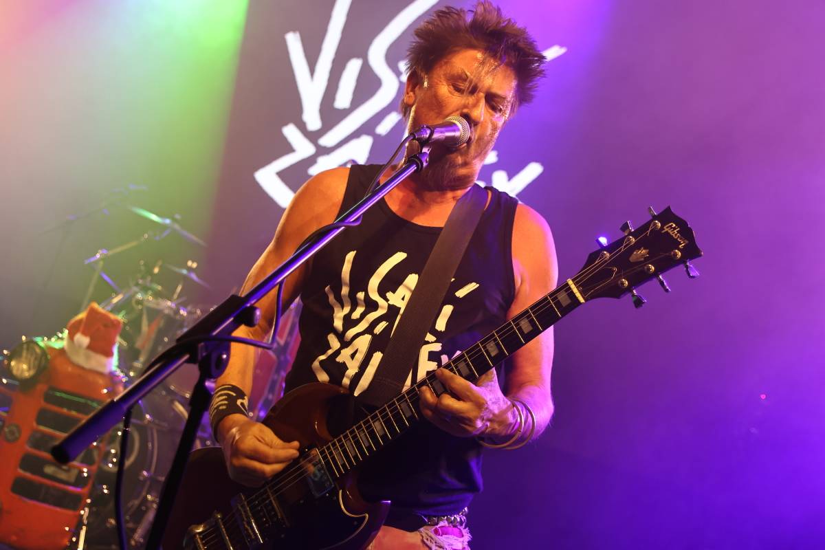 Skromní, ale nejlepší. Visací zámek oslavil 43 let ve stejném složení v punkovém stylu