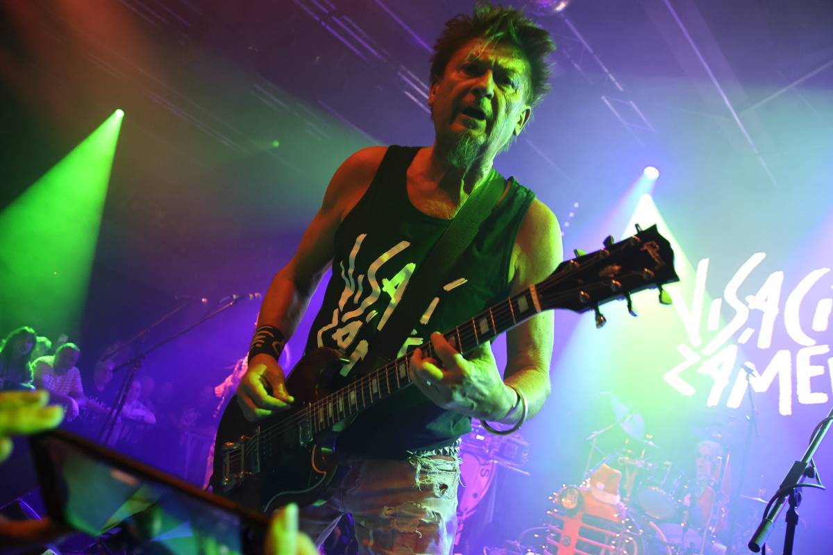 Skromní, ale nejlepší. Visací zámek oslavil 43 let ve stejném složení v punkovém stylu