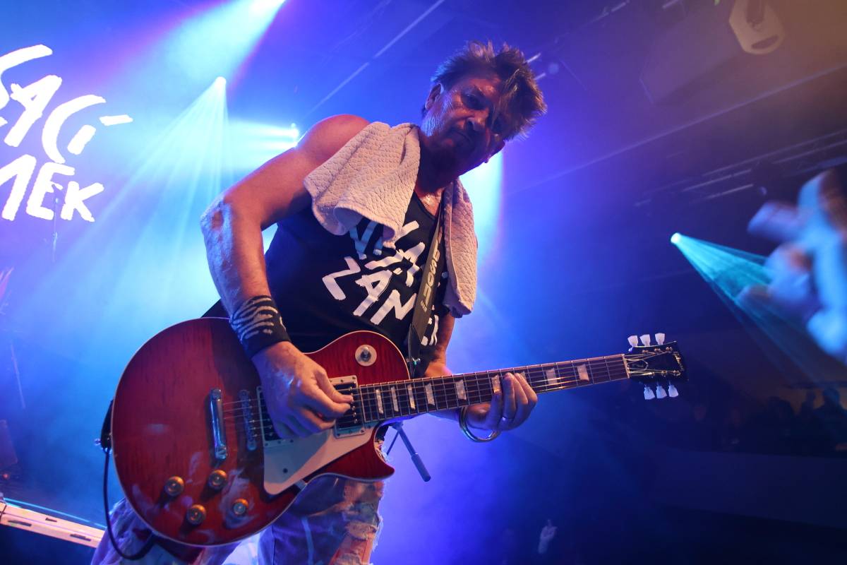 Skromní, ale nejlepší. Visací zámek oslavil 43 let ve stejném složení v punkovém stylu