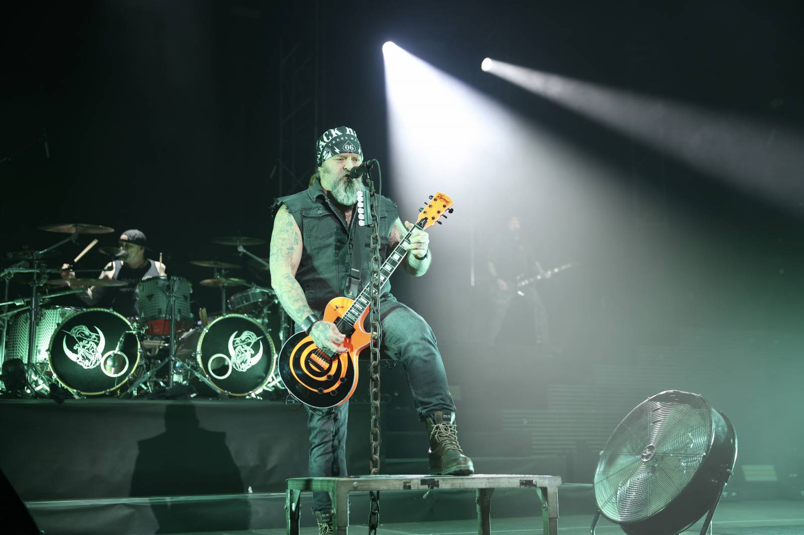 Škwor navázal na tradici a rok zakončil ve vyprodaném O2 universu