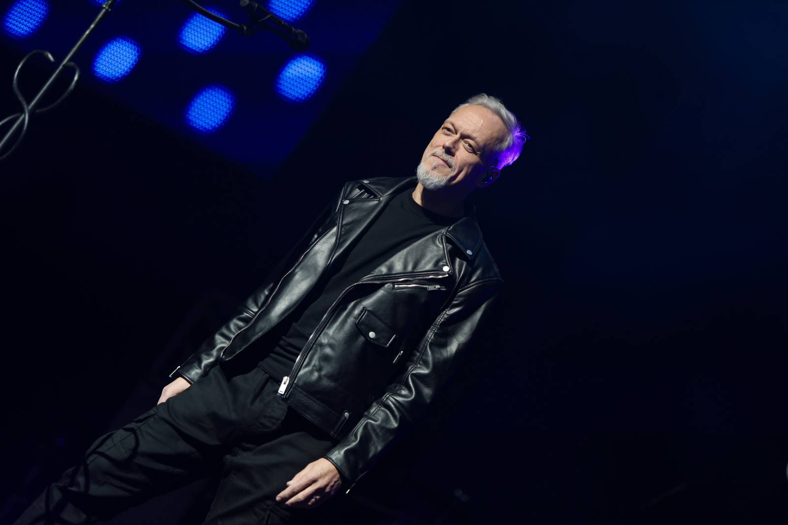 Lucie pomohla druhou vyprodanou O2 arenou Nadaci Terezy Maxové. Na pódium členové pozvali svoje děti