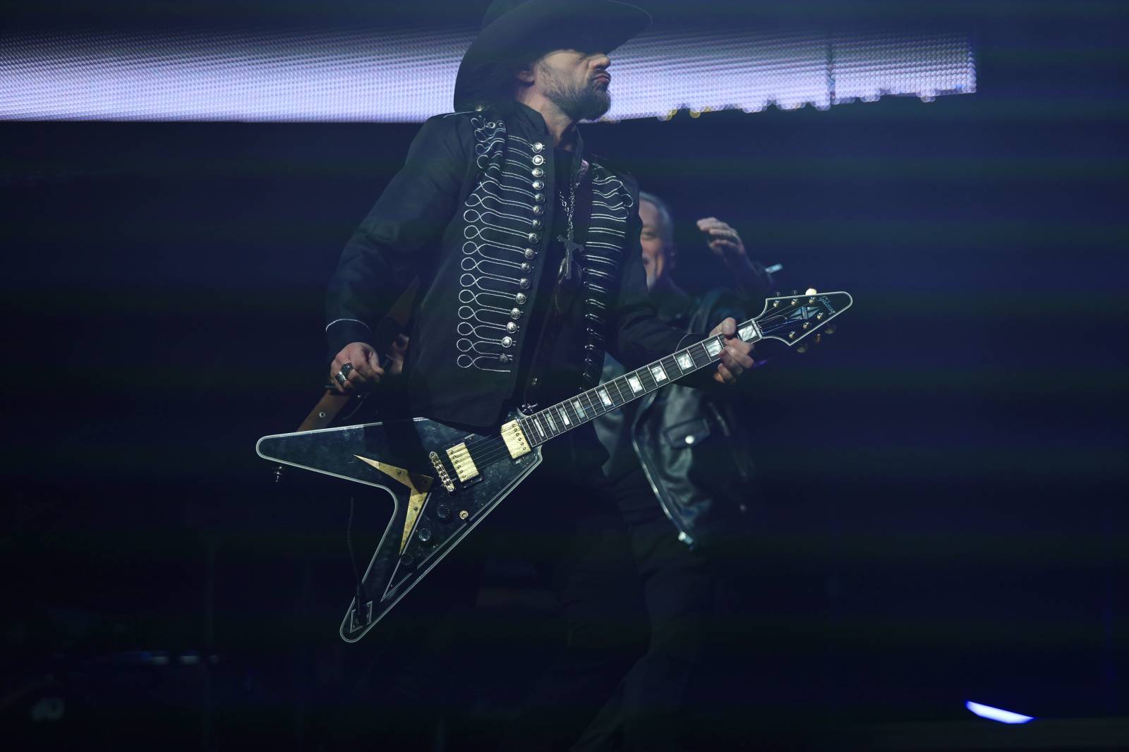 Lucie pomohla druhou vyprodanou O2 arenou Nadaci Terezy Maxové. Na pódium členové pozvali svoje děti