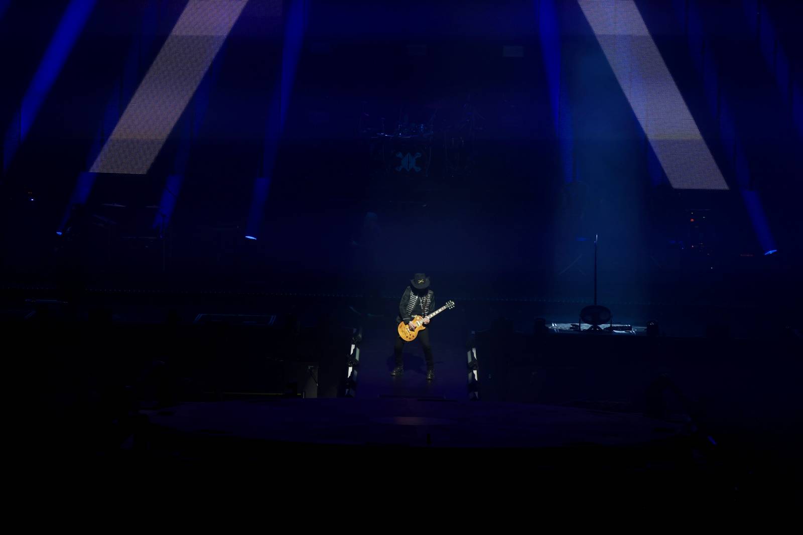 Lucie pomohla druhou vyprodanou O2 arenou Nadaci Terezy Maxové. Na pódium členové pozvali svoje děti