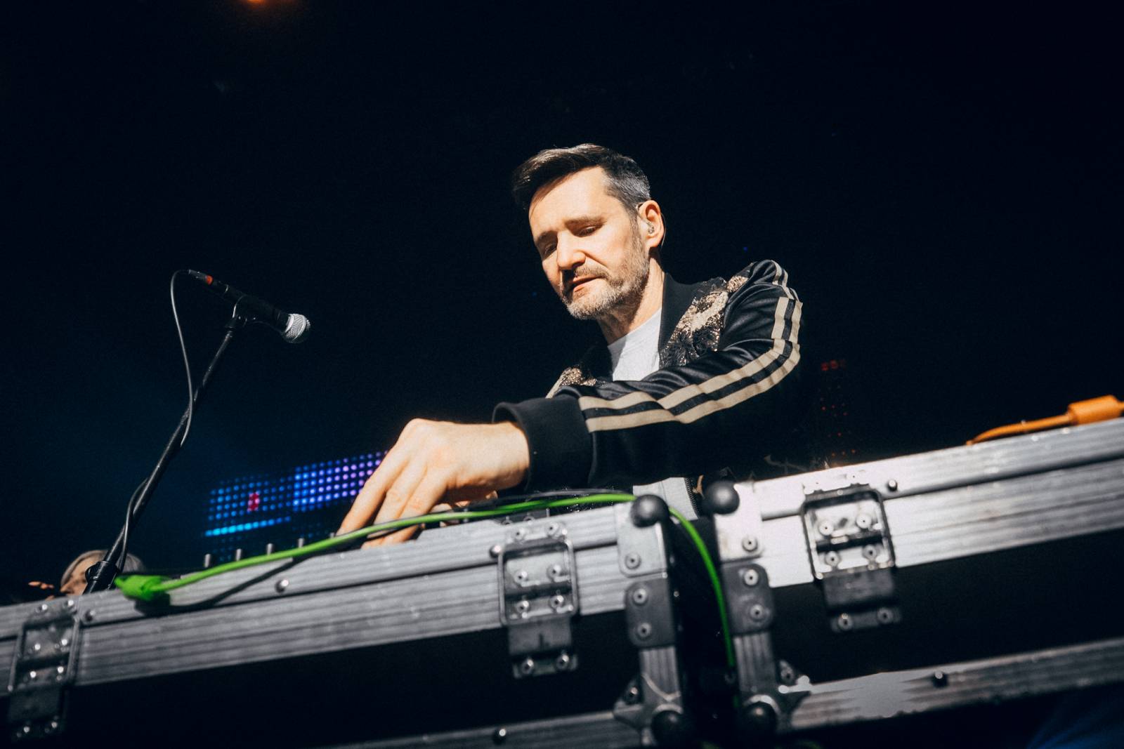 Skyline rozzářili předvánočním mejdanem Palác Akropolis, MC Jacob létal metry vysoko