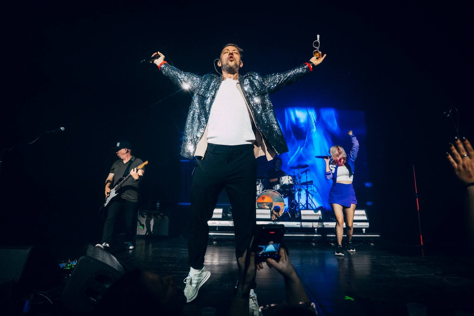 Skyline rozzářili předvánočním mejdanem Palác Akropolis, MC Jacob létal metry vysoko