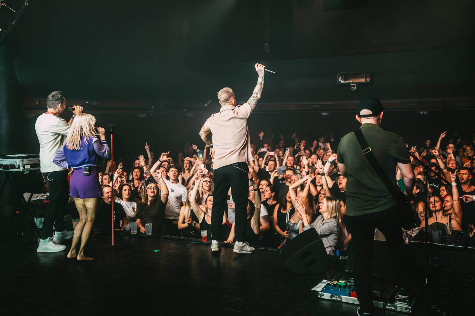 Skyline rozzářili předvánočním mejdanem Palác Akropolis, MC Jacob létal metry vysoko