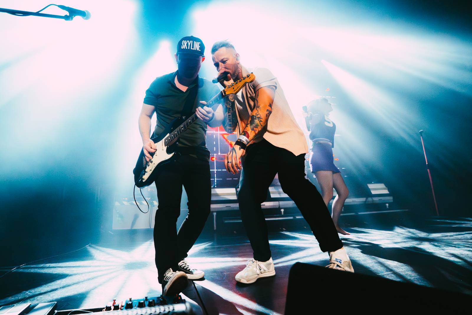 Skyline rozzářili předvánočním mejdanem Palác Akropolis, MC Jacob létal metry vysoko