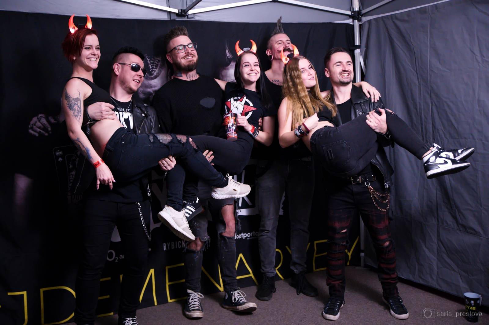 Rybičky 48 v Plzni: Ohnivá show i hosté Pepa Bolan a Bára Zemanová 