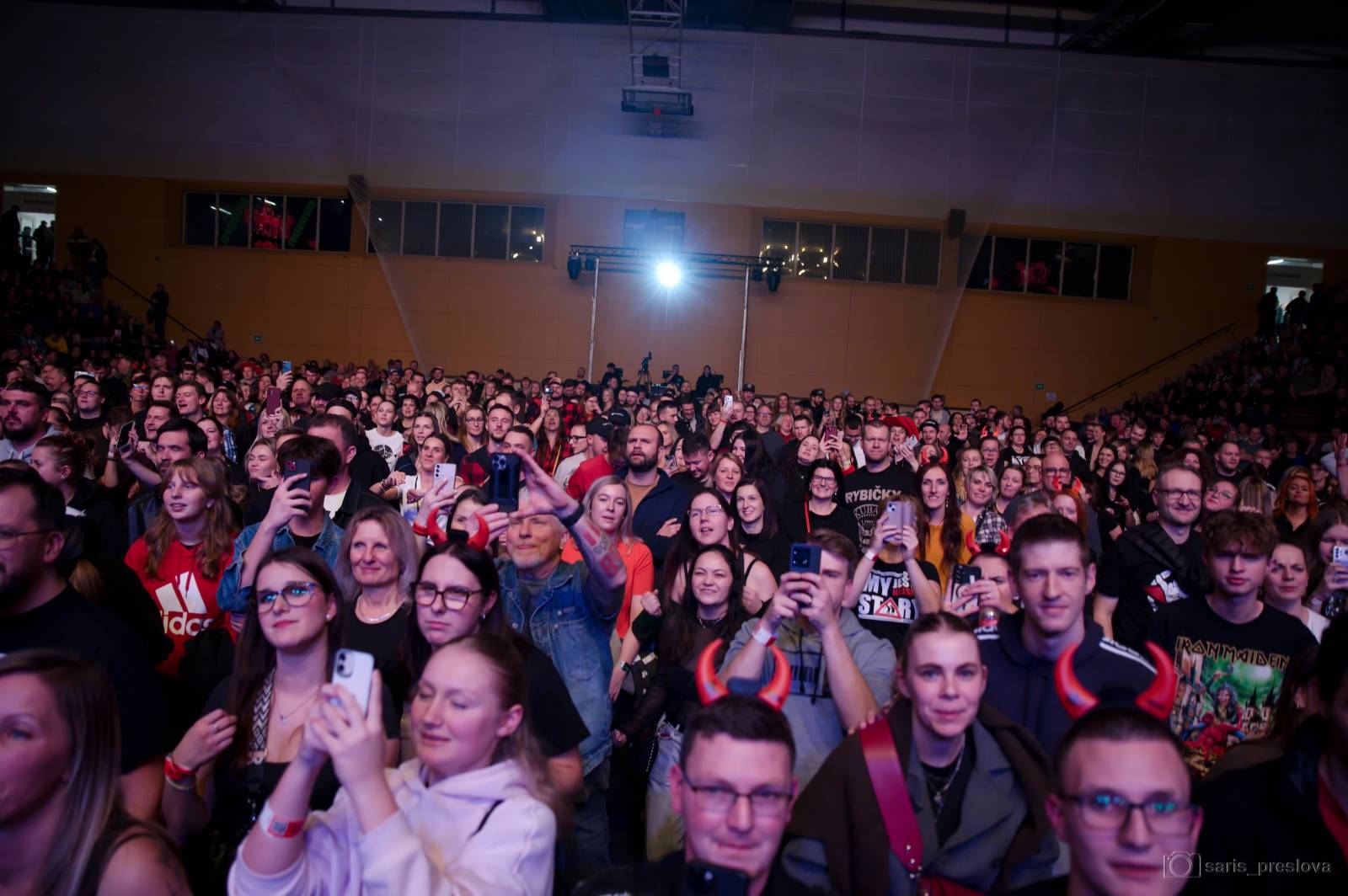 Rybičky 48 v Plzni: Ohnivá show i hosté Pepa Bolan a Bára Zemanová 