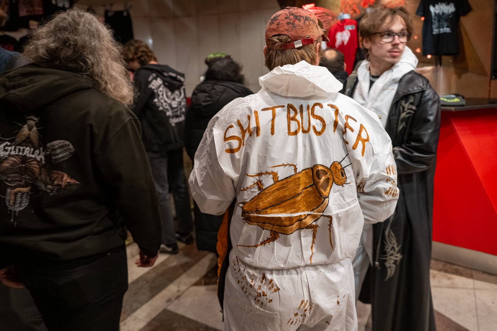 Hrození záchodovými štětkami i házení toaletním papírem. Takový byl Gutafest v Rock Café