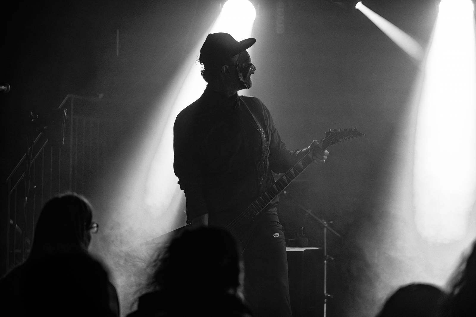 Hrození záchodovými štětkami i házení toaletním papírem. Takový byl Gutafest v Rock Café