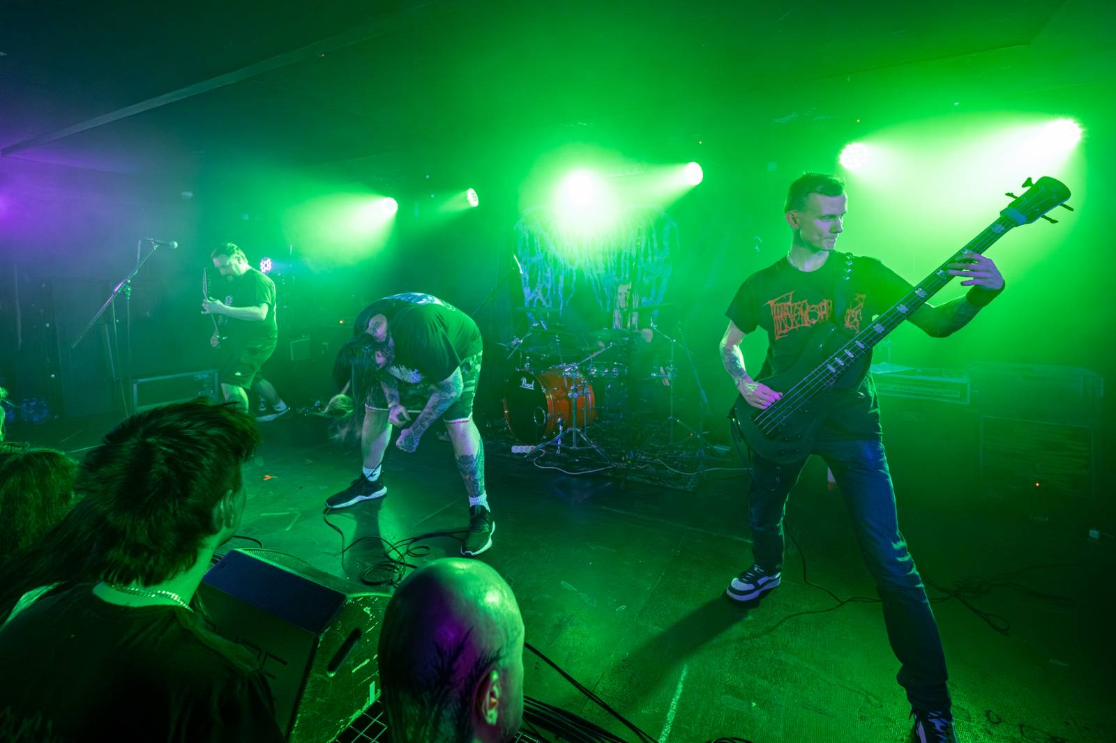 Hrození záchodovými štětkami i házení toaletním papírem. Takový byl Gutafest v Rock Café