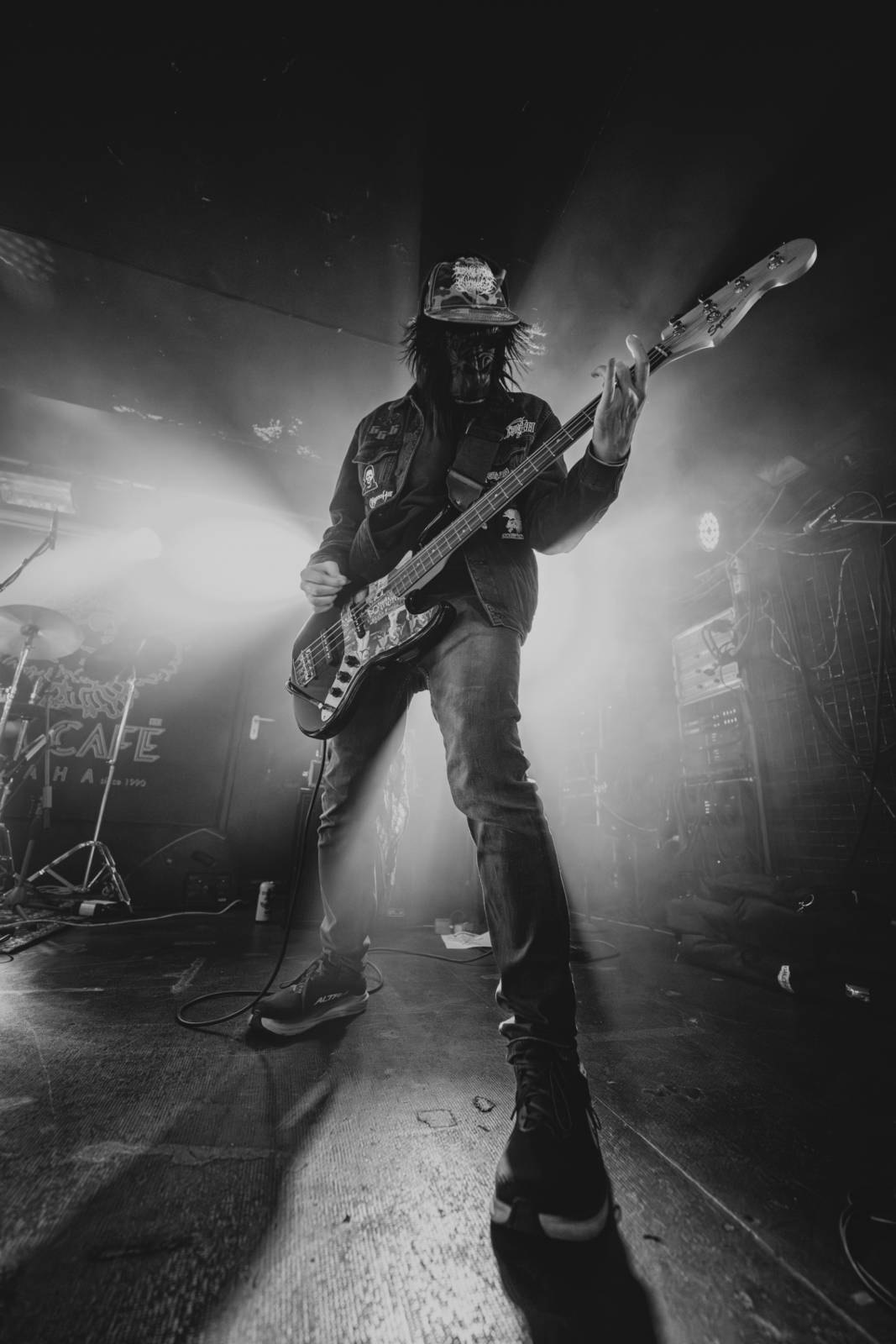 Hrození záchodovými štětkami i házení toaletním papírem. Takový byl Gutafest v Rock Café