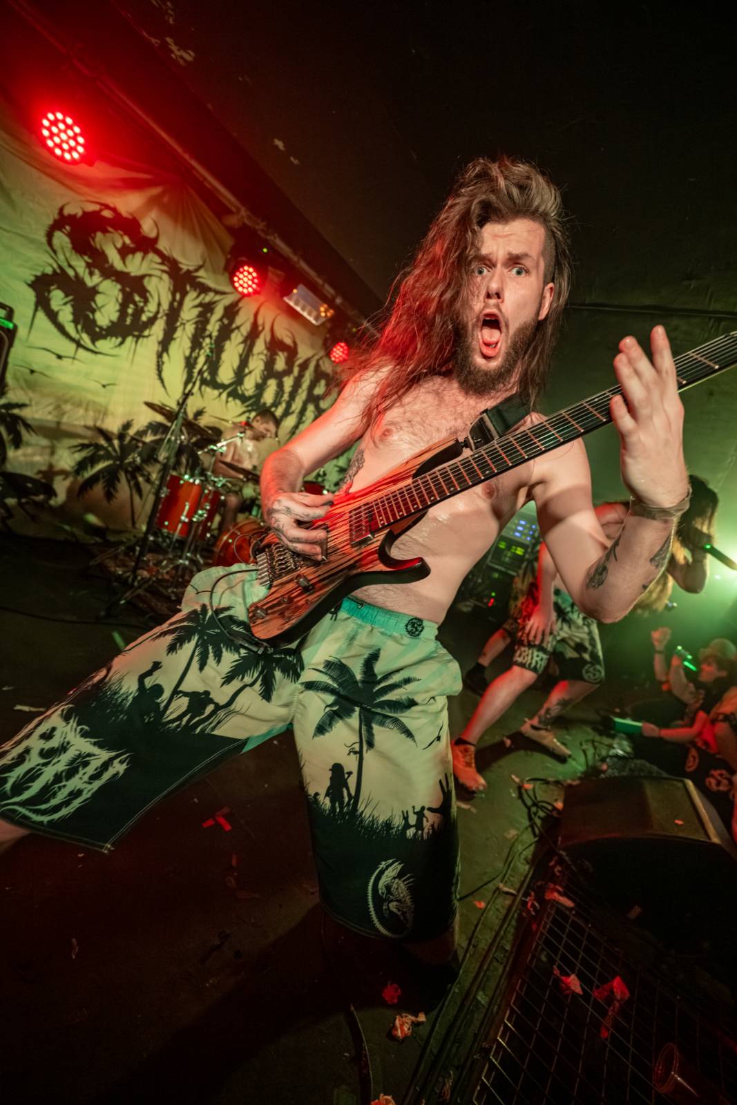 Hrození záchodovými štětkami i házení toaletním papírem. Takový byl Gutafest v Rock Café