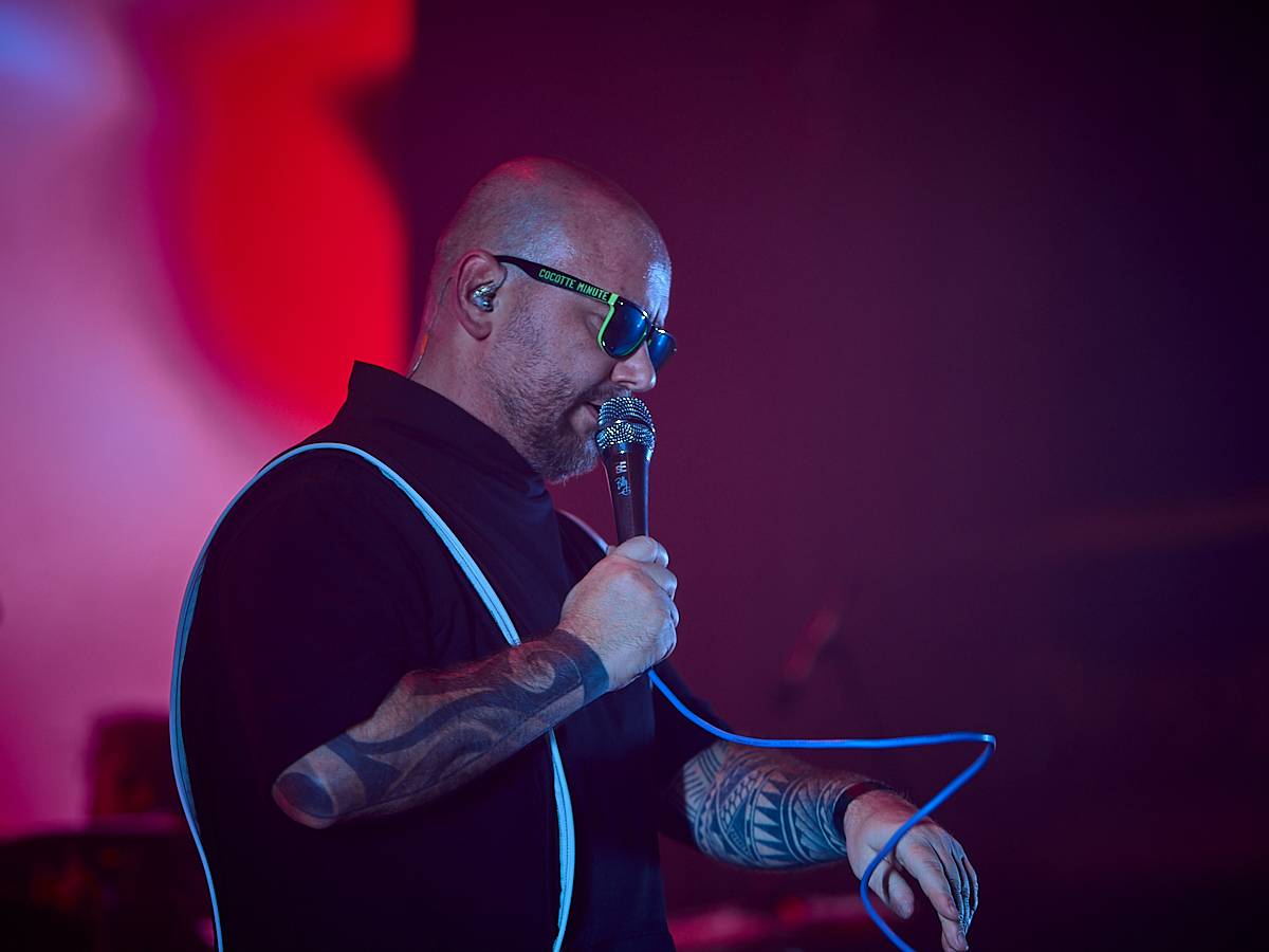 Vyprodaná Zllucerna shořela. Cocotte Minute odehráli s hosty Stellvris svůj doposud největší koncert