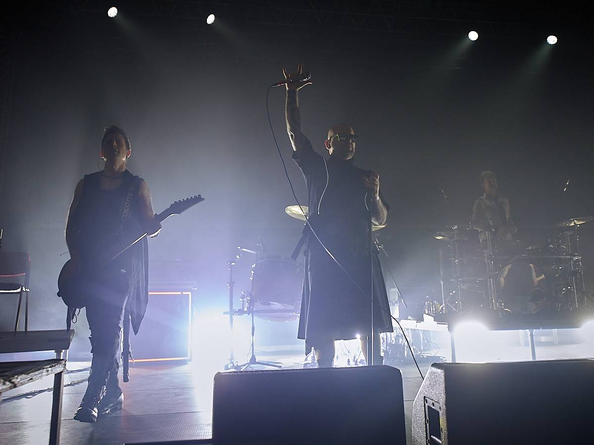 Vyprodaná Zllucerna shořela. Cocotte Minute odehráli s hosty Stellvris svůj doposud největší koncert