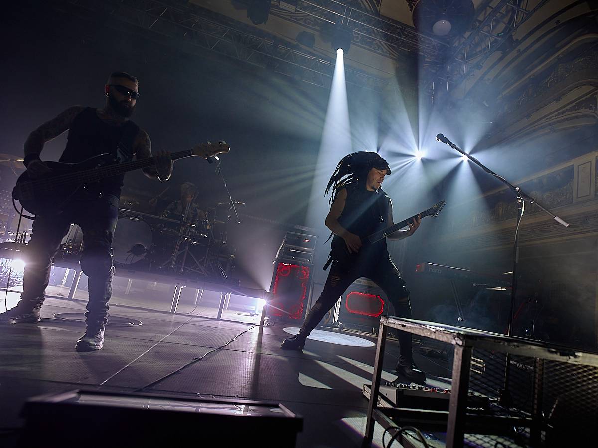 Vyprodaná Zllucerna shořela. Cocotte Minute odehráli s hosty Stellvris svůj doposud největší koncert