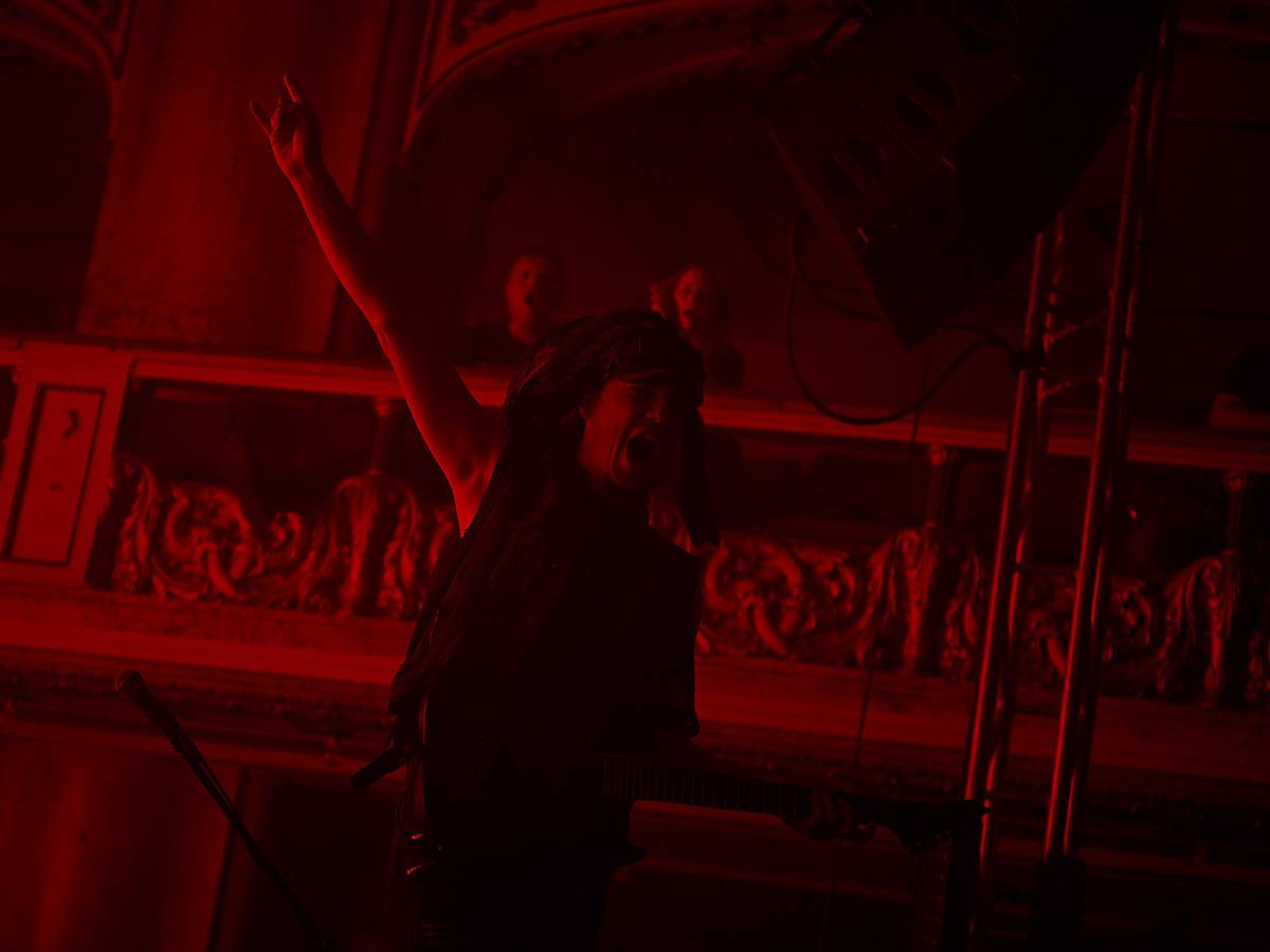 Vyprodaná Zllucerna shořela. Cocotte Minute odehráli s hosty Stellvris svůj doposud největší koncert