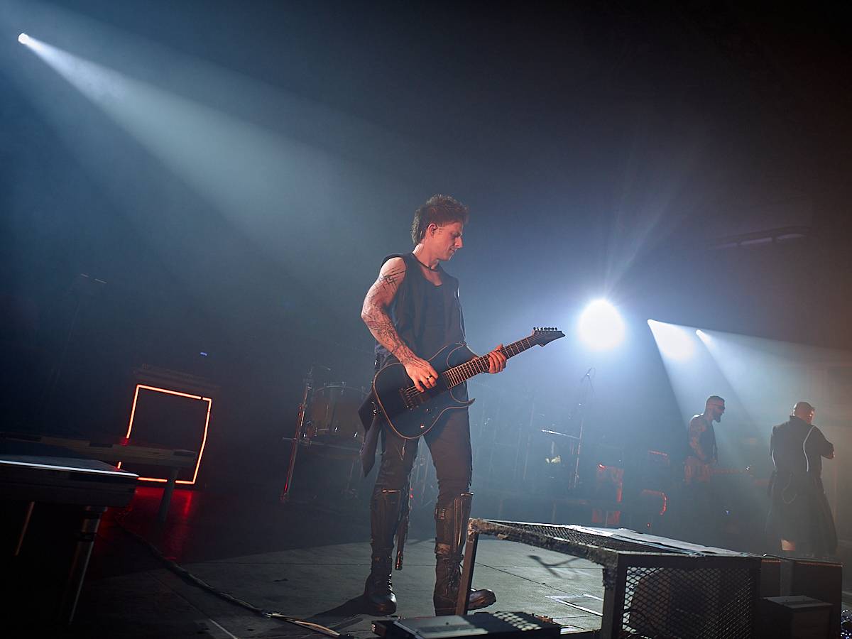 Vyprodaná Zllucerna shořela. Cocotte Minute odehráli s hosty Stellvris svůj doposud největší koncert