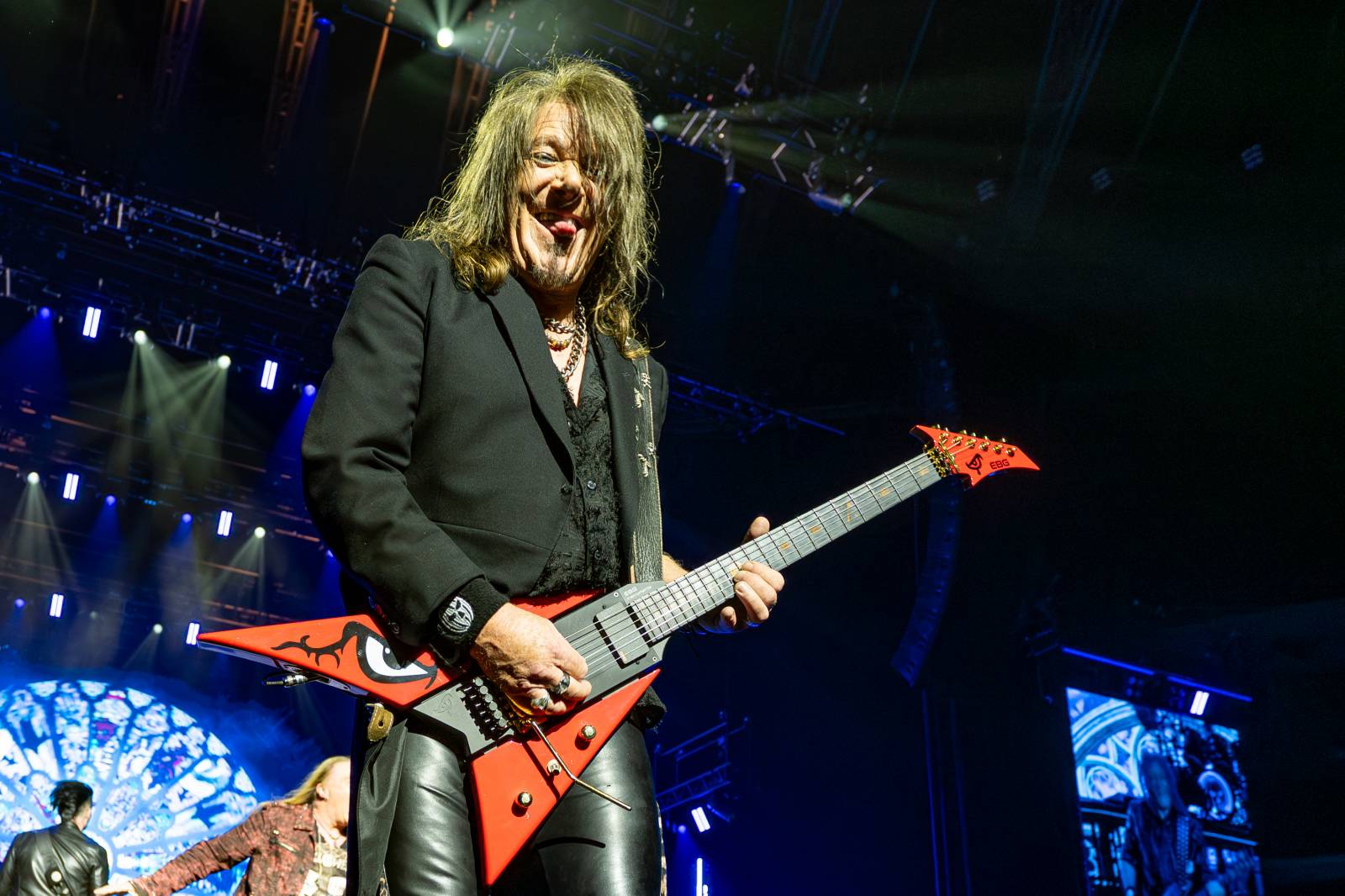 Rok 2025 objektivem fotografů | Z očí do fotoaparátu Jiřího Linharta. Fotil Dymytry, Pana Lynxe, Čechomor i Martu Jandovou