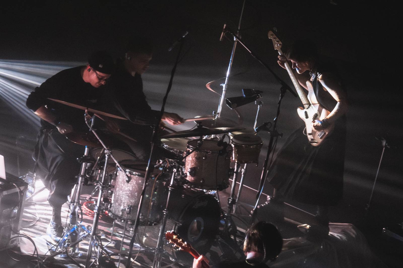 Folklor, alternativa a silné emoce: Billy Barman a SL'UK připravili v plné Arše+ povedenou show