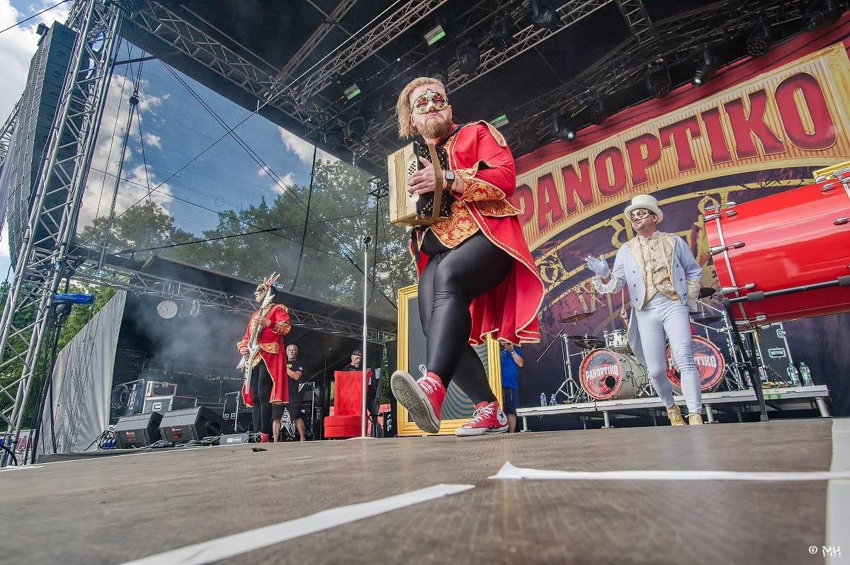 Rok 2025 objektivem fotografů | Martin Hanáček se ohlíží. Loni fotil na Metalfestu, Pekelném ostrově, Manětíně nebo Rockovém létě na Mži