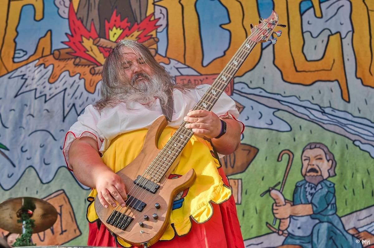 Rok 2025 objektivem fotografů | Martin Hanáček se ohlíží. Loni fotil na Metalfestu, Pekelném ostrově, Manětíně nebo Rockovém létě na Mži