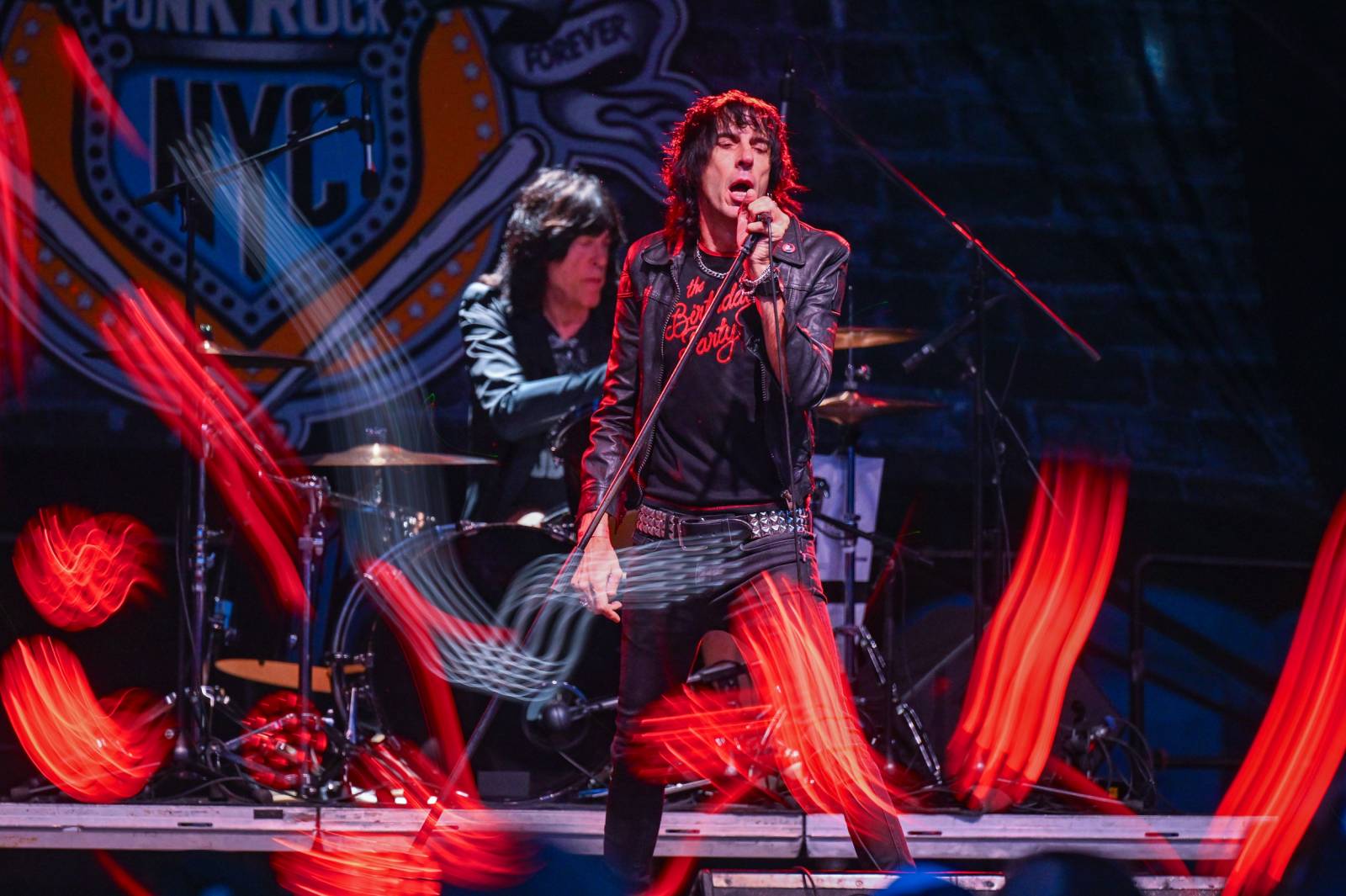 Rok 2025 objektivem fotografů | Jan Urbánek fotil pro Tři sestry, vyrazil i na poslední koncert J.A.R. a festival Rock for People