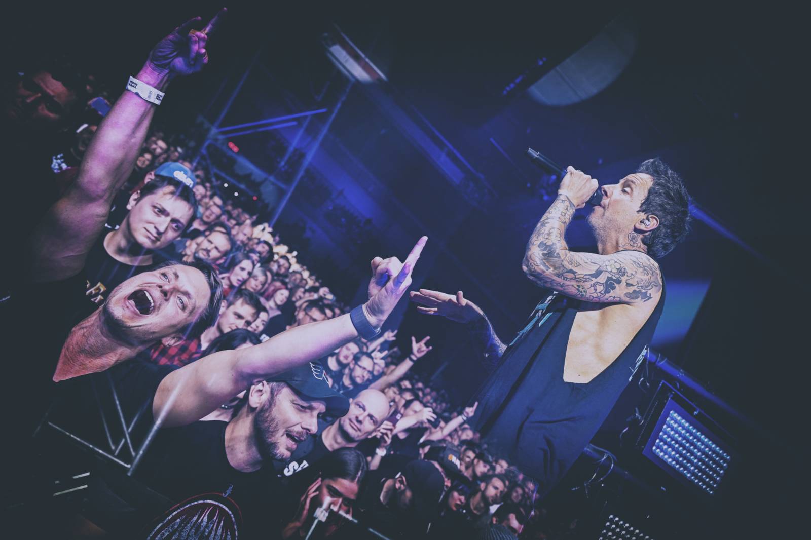 Rok 2025 objektivem fotografů | Jan Urbánek fotil pro Tři sestry, vyrazil i na poslední koncert J.A.R. a festival Rock for People