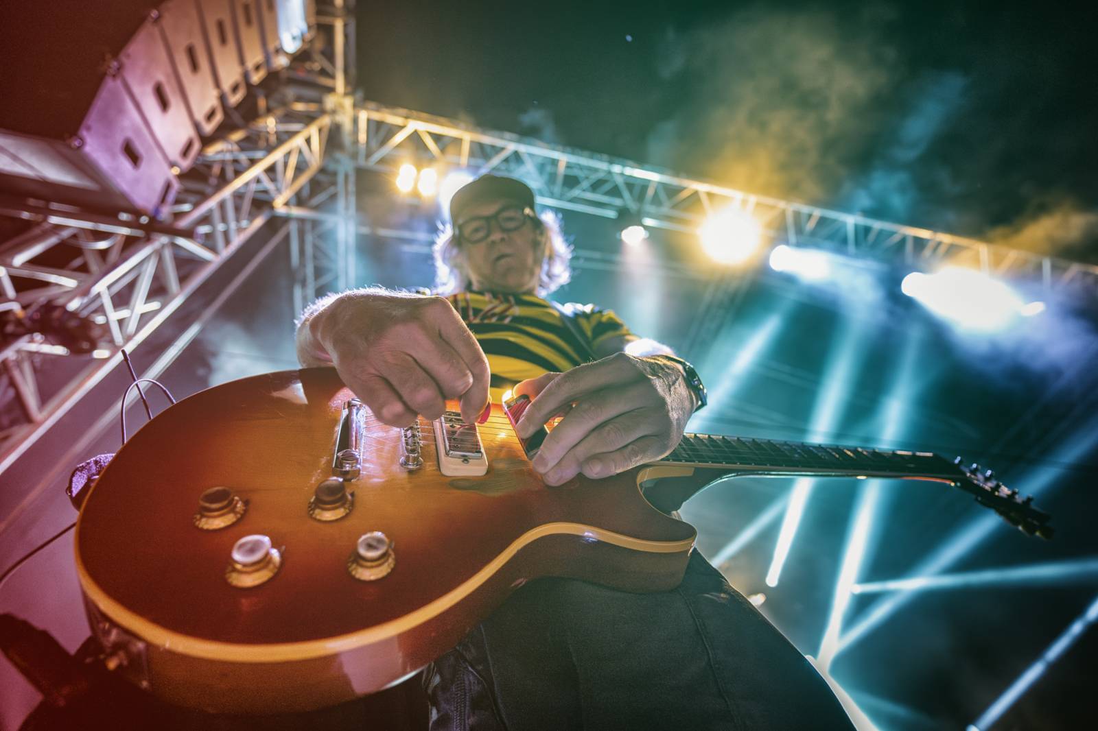 Rok 2025 objektivem fotografů | Jan Urbánek fotil pro Tři sestry, vyrazil i na poslední koncert J.A.R. a festival Rock for People