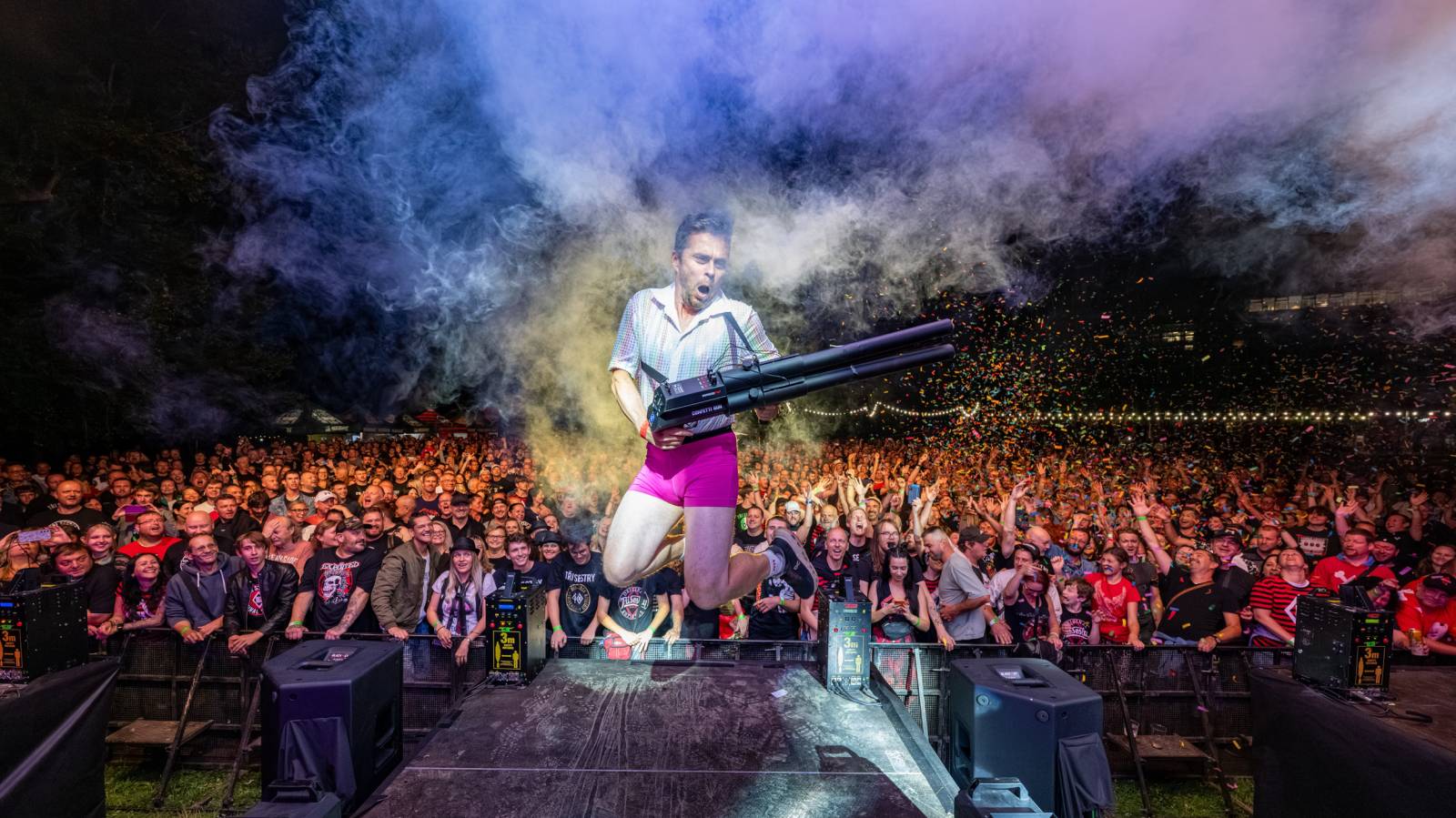 Rok 2025 objektivem fotografů | Jan Urbánek fotil pro Tři sestry, vyrazil i na poslední koncert J.A.R. a festival Rock for People