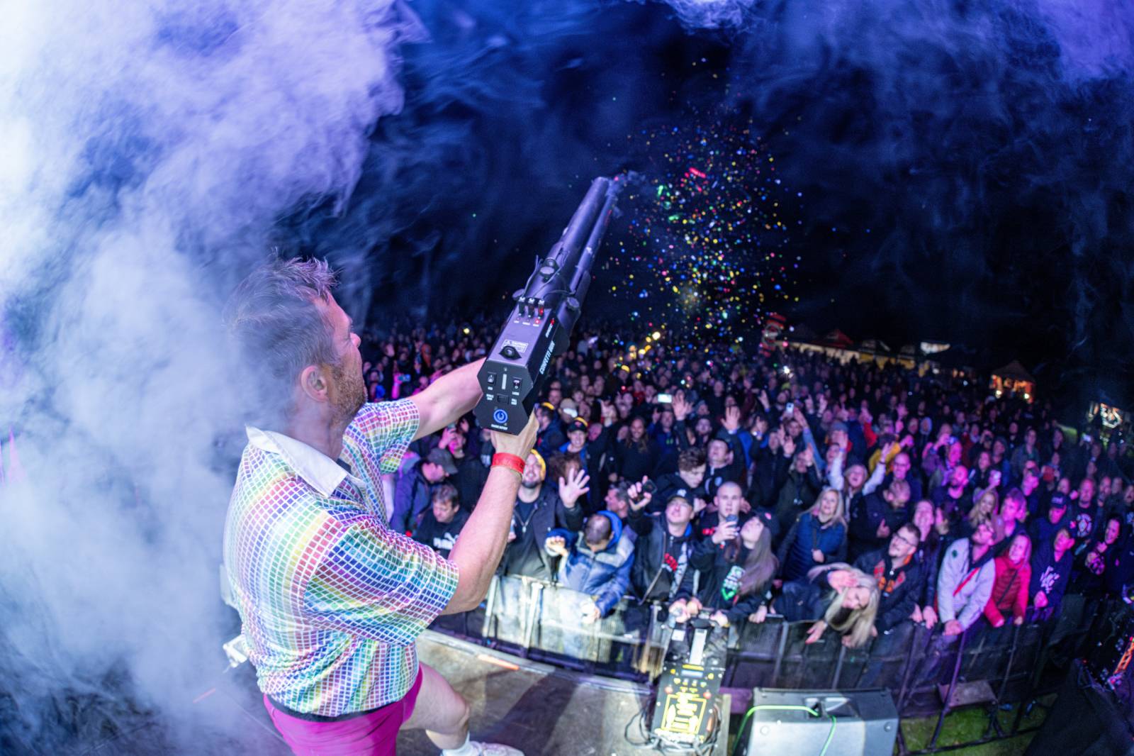 Rok 2025 objektivem fotografů | Jan Urbánek fotil pro Tři sestry, vyrazil i na poslední koncert J.A.R. a festival Rock for People