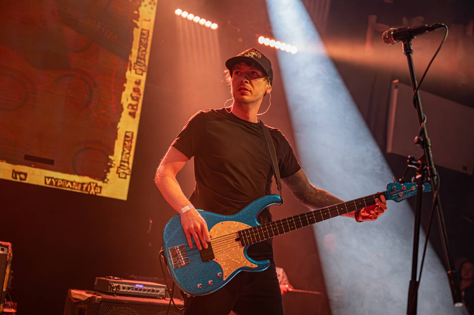 Vypsaná fiXa slaví dvacet let Krásy vesmírné. V Lucerna Music Baru zakončila podzimní část turné