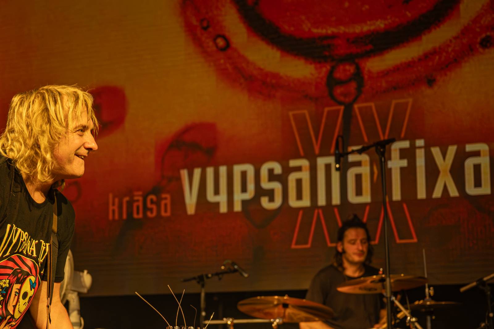 Vypsaná fiXa slaví dvacet let Krásy vesmírné. V Lucerna Music Baru zakončila podzimní část turné