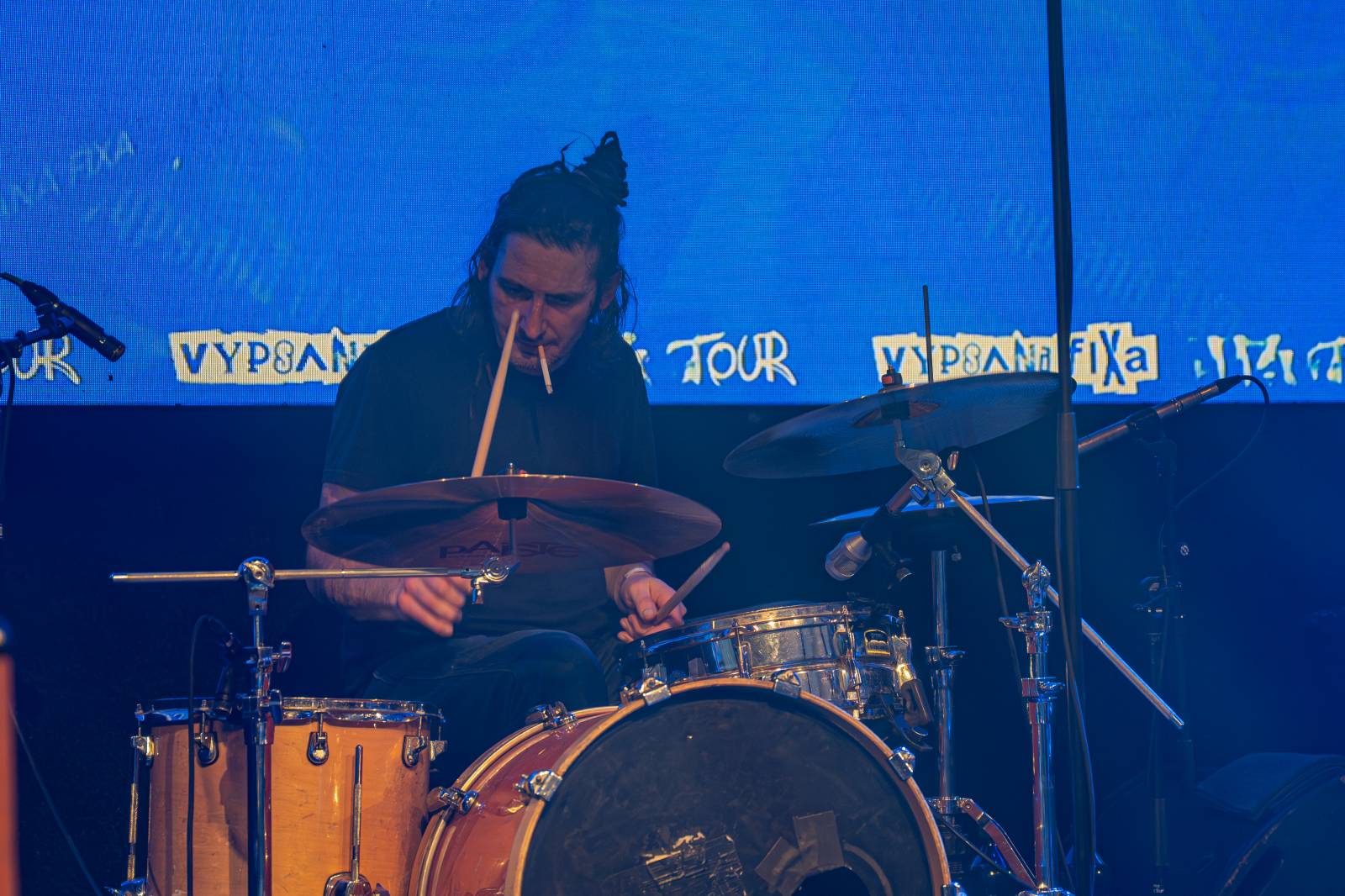 Vypsaná fiXa slaví dvacet let Krásy vesmírné. V Lucerna Music Baru zakončila podzimní část turné