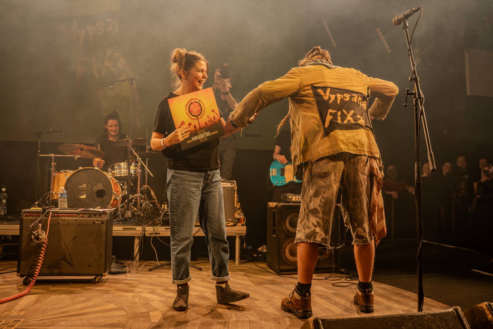 Vypsaná fiXa slaví dvacet let Krásy vesmírné. V Lucerna Music Baru zakončila podzimní část turné