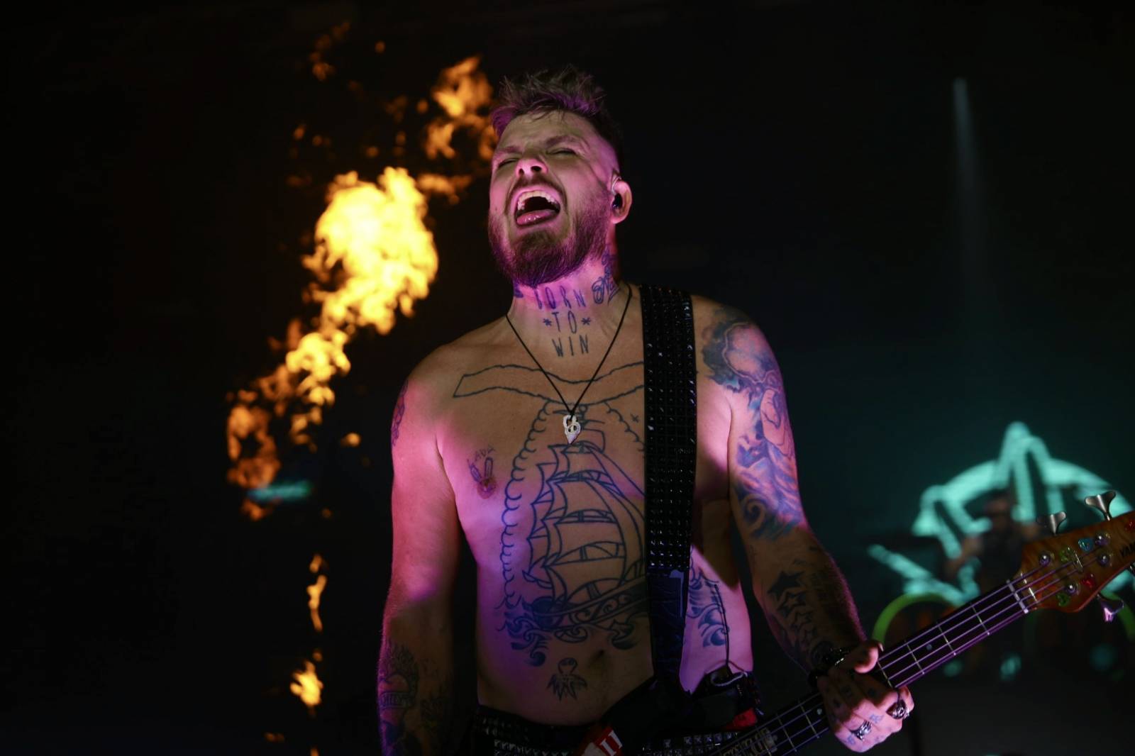 Ohnivá show i jiskry létající z kytar. Rybičky 48 zakončily letošní sezónu koncertem v Českých Budějovicích