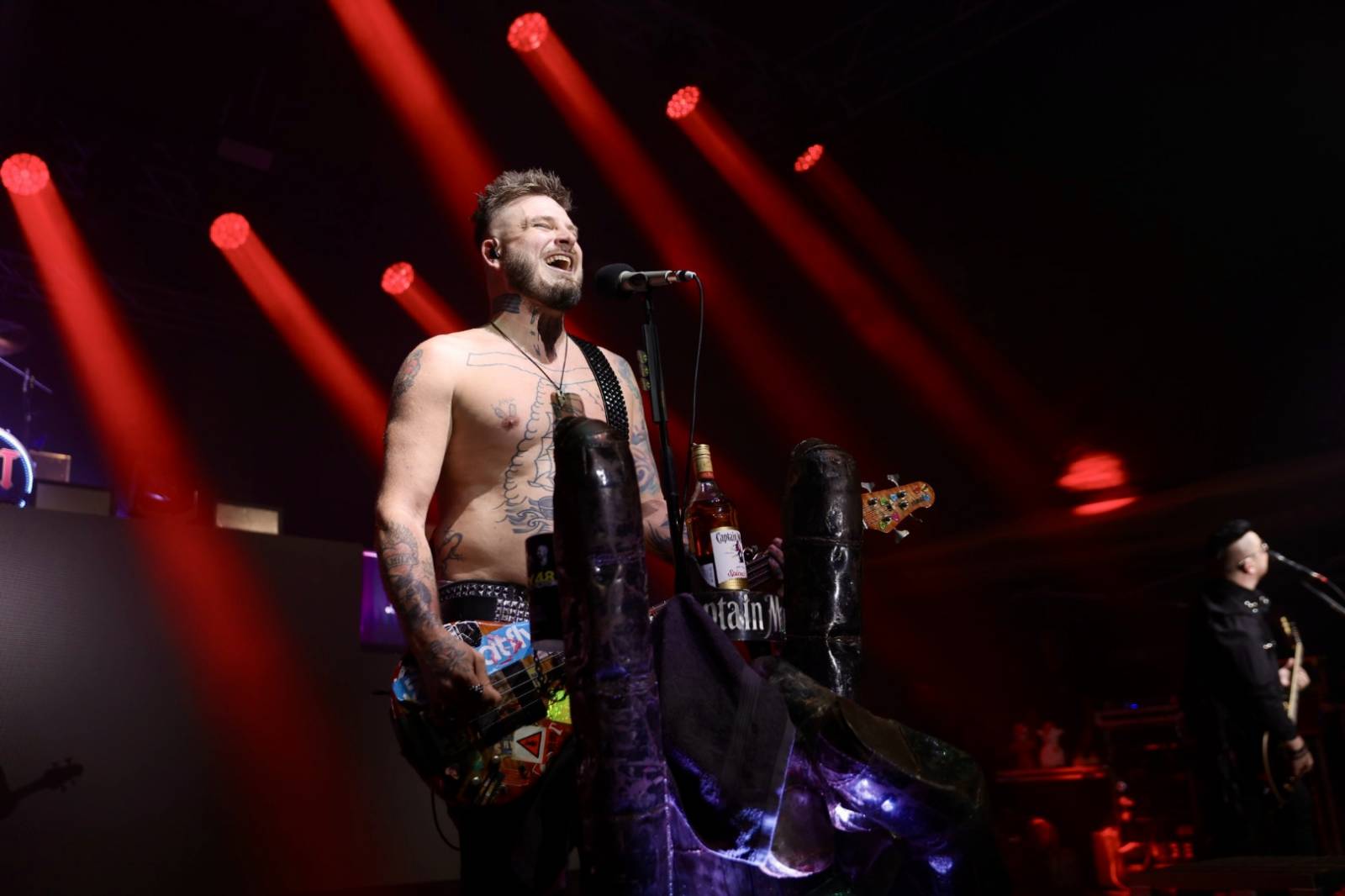 Ohnivá show i jiskry létající z kytar. Rybičky 48 zakončily letošní sezónu koncertem v Českých Budějovicích